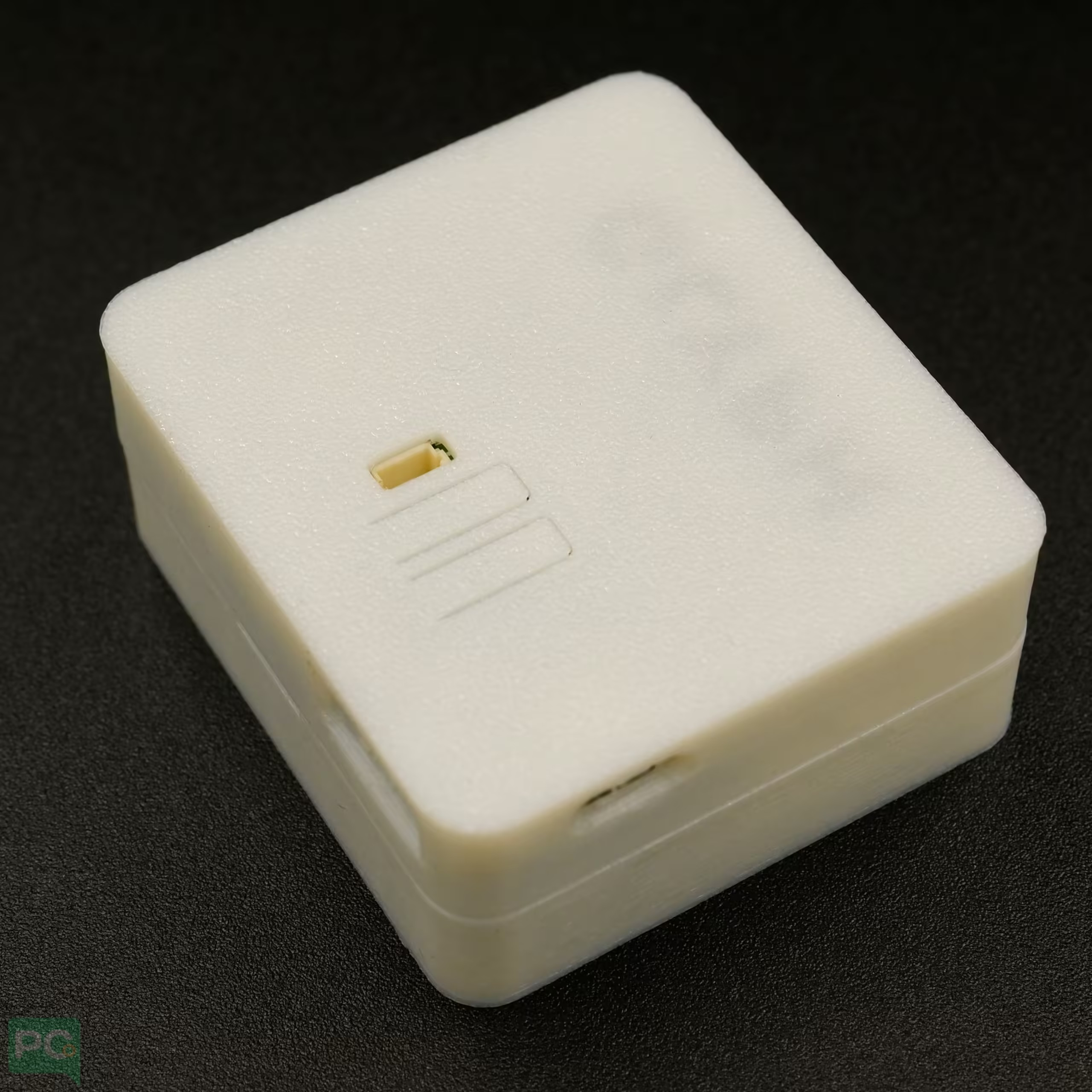 q5oobs4p GLYPH C3 – Compact & Low Cost ESP32C3 DEV Board with Case